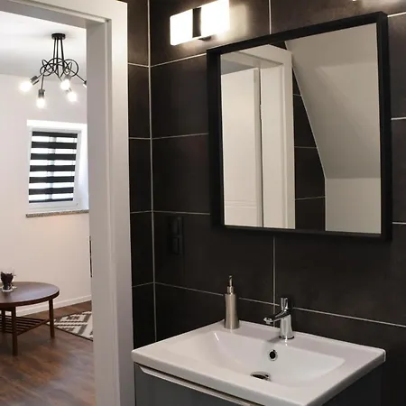 Daire ✰mansarda Na Bialoskorniczej✰5 Minut Od Rynku Wroclaw